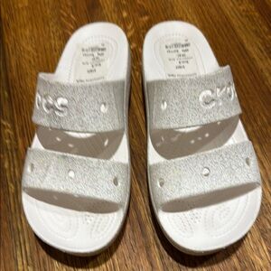 CROCS Brand NEW sparkle White Sandals , Sz 9.